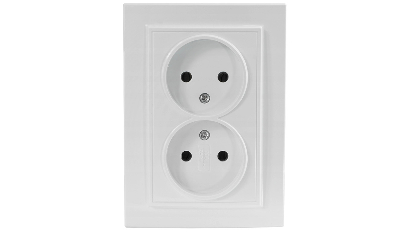 QUADRA GNIAZDO PODWÓJNE BEZ UZIEMIENIA