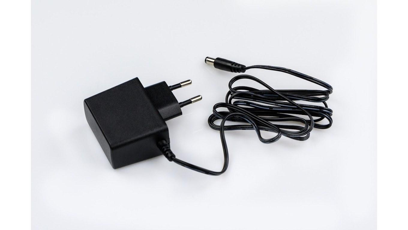 Zasilacz impulsowy 12V 1,33A 15W wtyk 2,1x5,5 mm PRO1512W2E